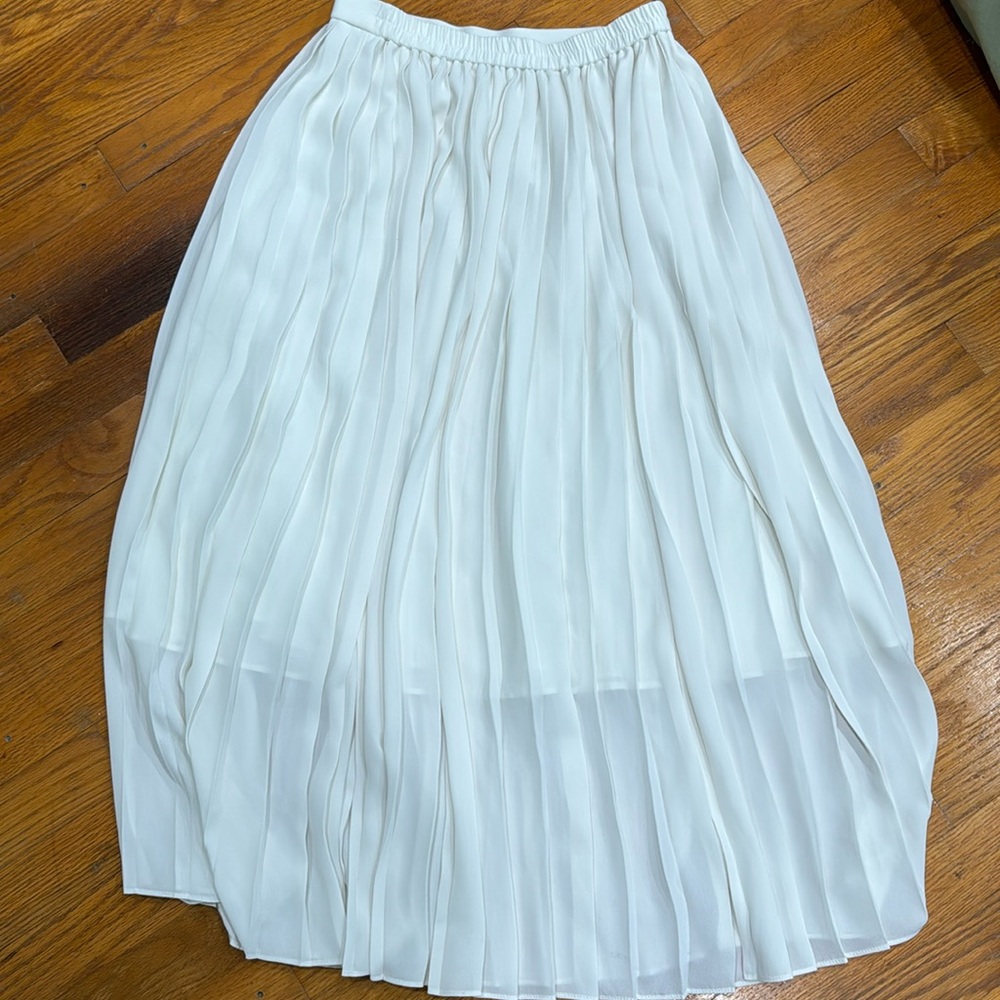 Uniqlo skirts